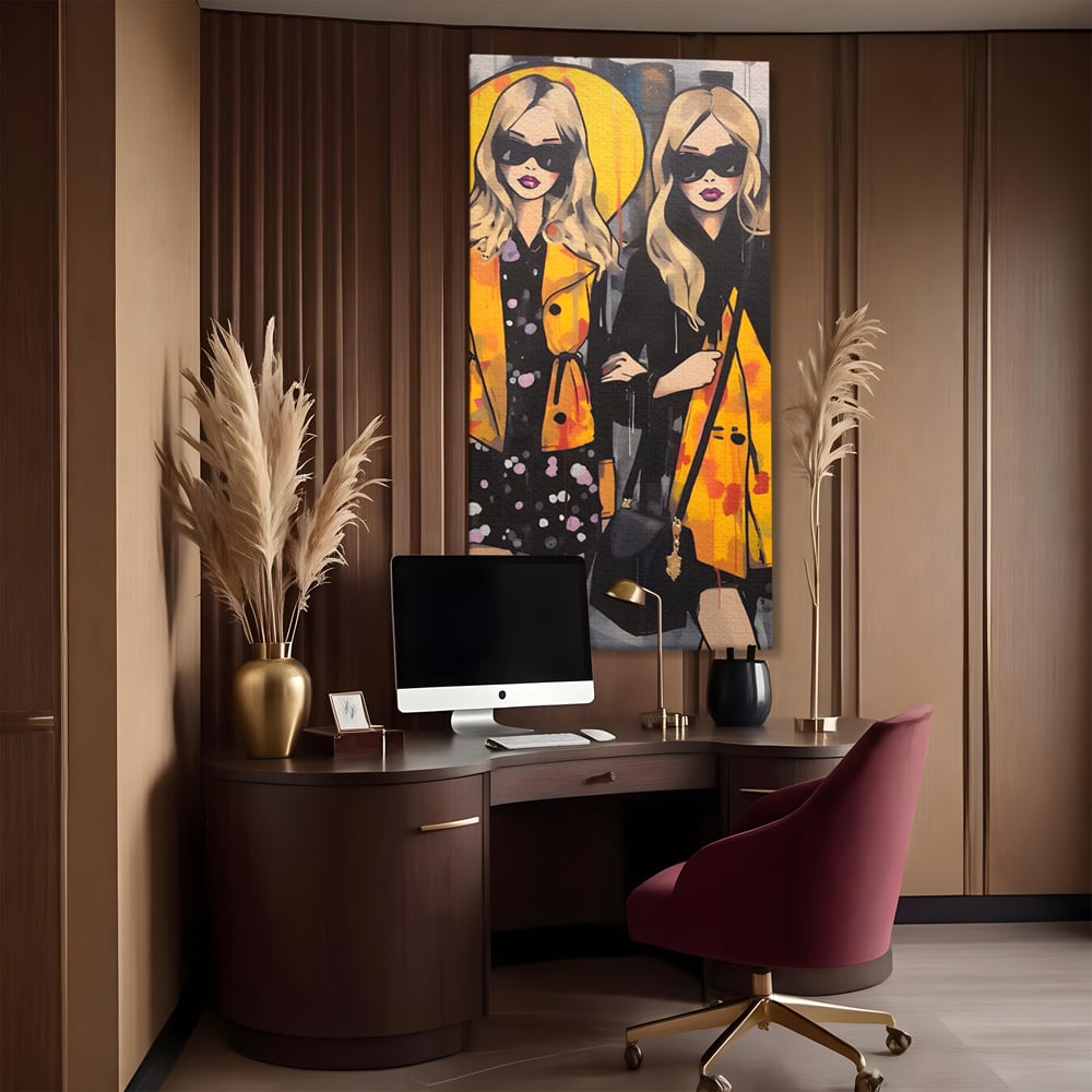Tablou canvas cu ilustratie cu doua femei fashion, fara rama, pe sasiu de lemn, pe perete intr-un birou